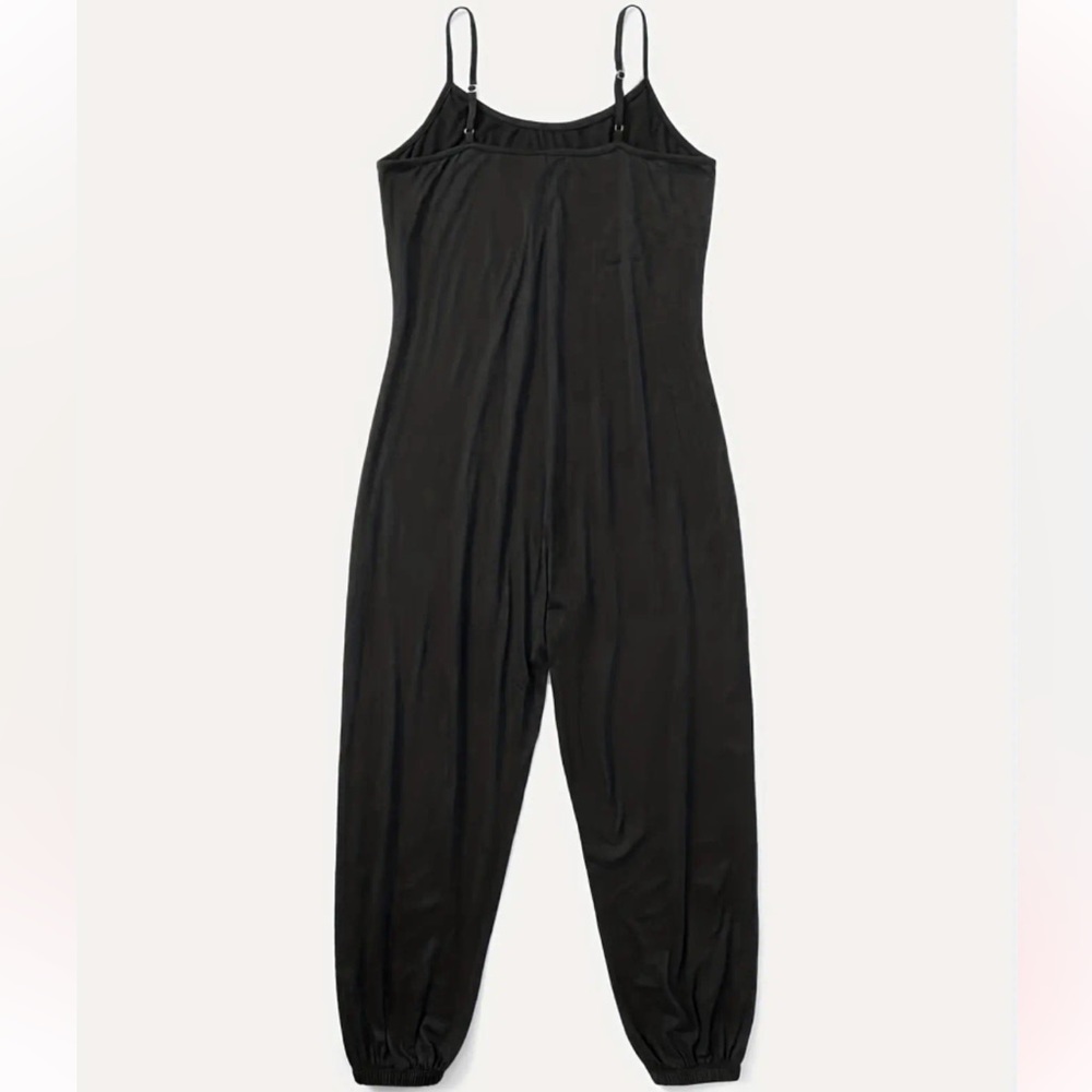 Women’s Solid Sleeveless Jumpsuit Size Medium - Picture 2 of 14